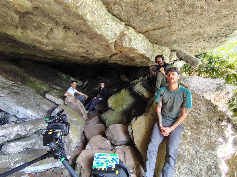 img 2324 900w img 2324 900w